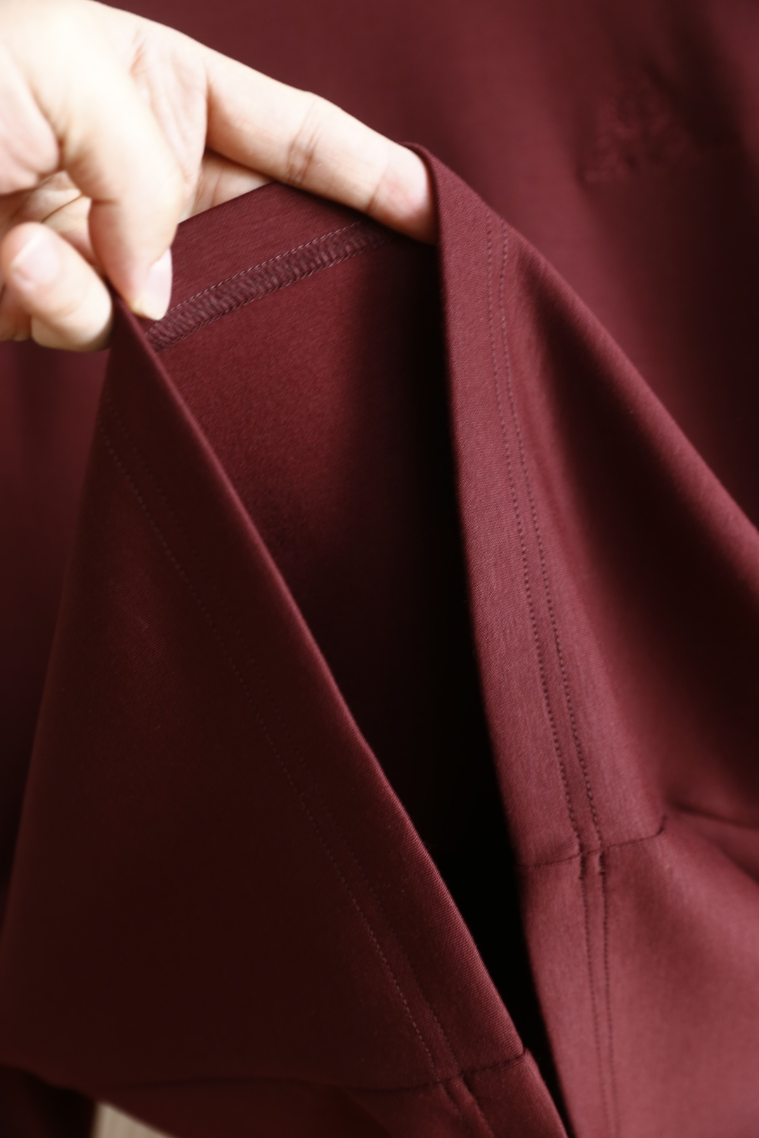 🔥lP🆕.25秋冬新款！时尚男士百搭半高领长袖上衣，采用莫代尔精梳棉羊毛混纺面料👍胸前品牌精致绣花字母L