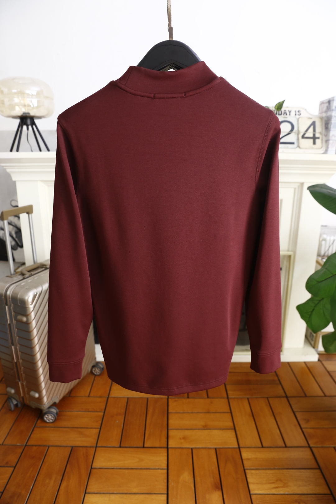 🔥lP🆕.25秋冬新款！时尚男士百搭半高领长袖上衣，采用莫代尔精梳棉羊毛混纺面料👍胸前品牌精致绣花字母L