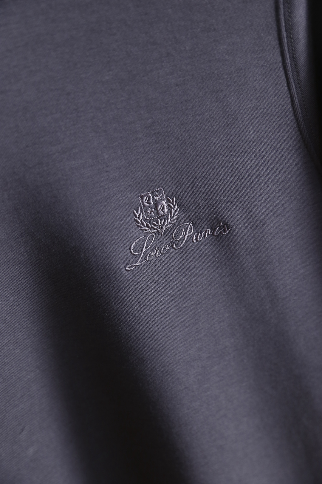 🔥lP🆕.25秋冬新款！时尚男士百搭半高领长袖上衣，采用莫代尔精梳棉羊毛混纺面料👍胸前品牌精致绣花字母L