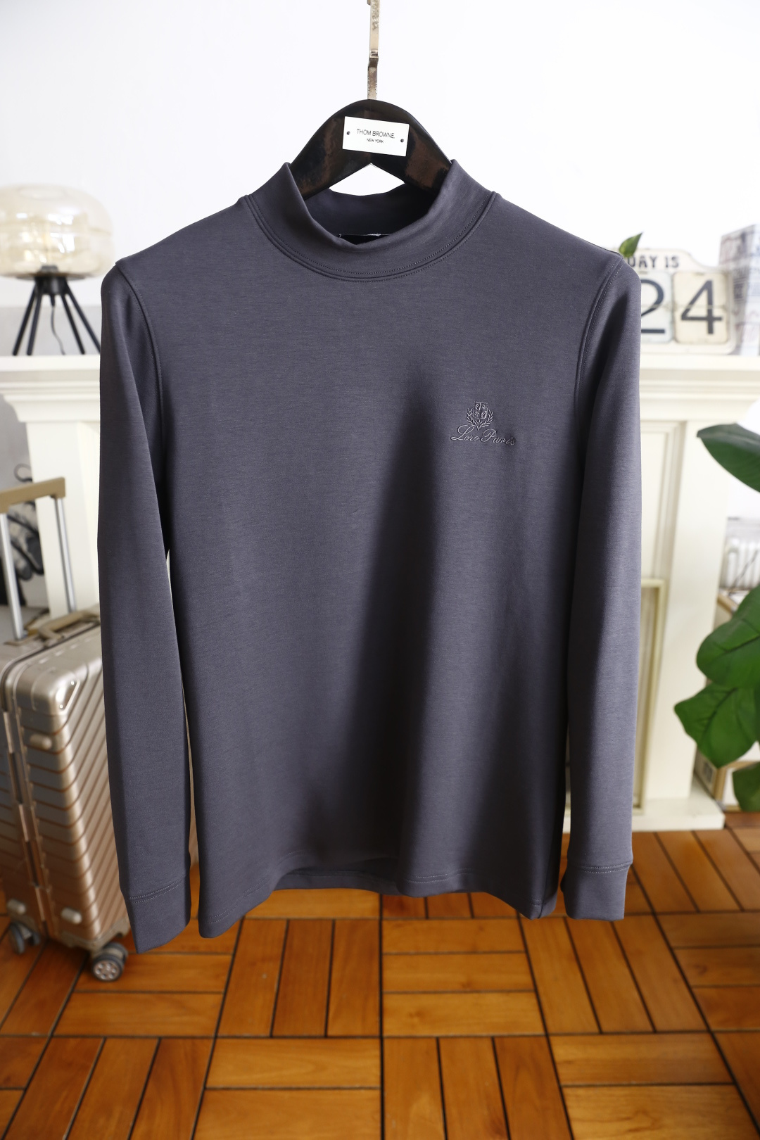 🔥lP🆕.25秋冬新款！时尚男士百搭半高领长袖上衣，采用莫代尔精梳棉羊毛混纺面料👍胸前品牌精致绣花字母L