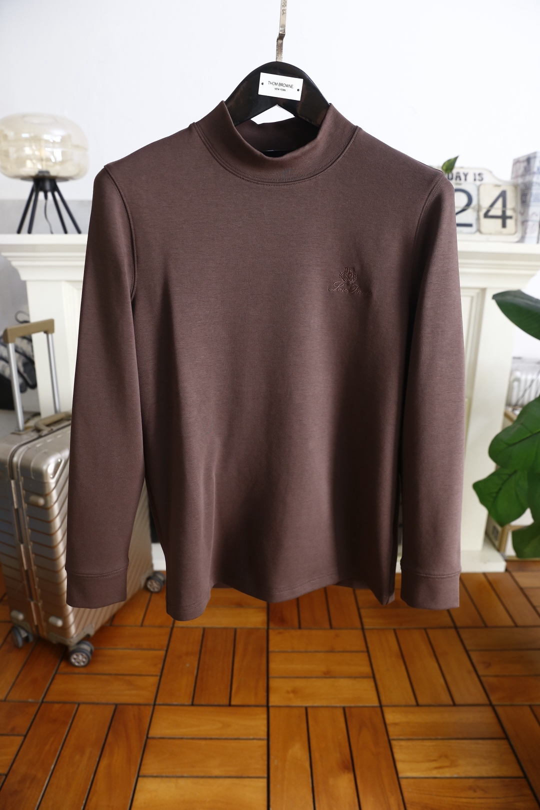 🔥lP🆕.25秋冬新款！时尚男士百搭半高领长袖上衣，采用莫代尔精梳棉羊毛混纺面料👍胸前品牌精致绣花字母L