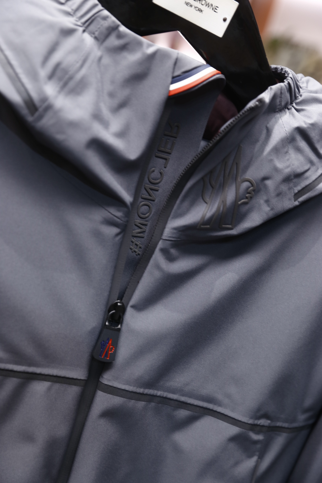 🔥蒙口/Mo*cler.2025秋冬新品！时尚男士翻领羽绒服外套！超级无敌保暖领口细节🔝时尚翻领设计👍🏻