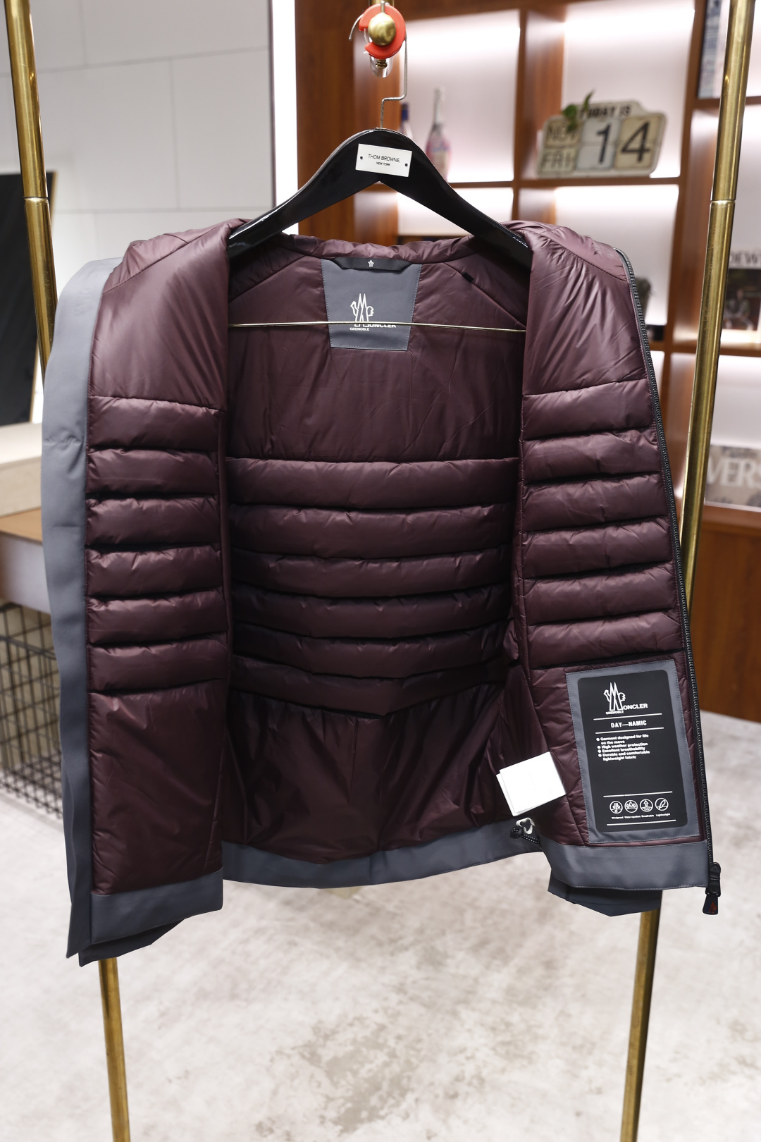 🔥蒙口/Mo*cler.2025秋冬新品！时尚男士翻领羽绒服外套！超级无敌保暖领口细节🔝时尚翻领设计👍🏻