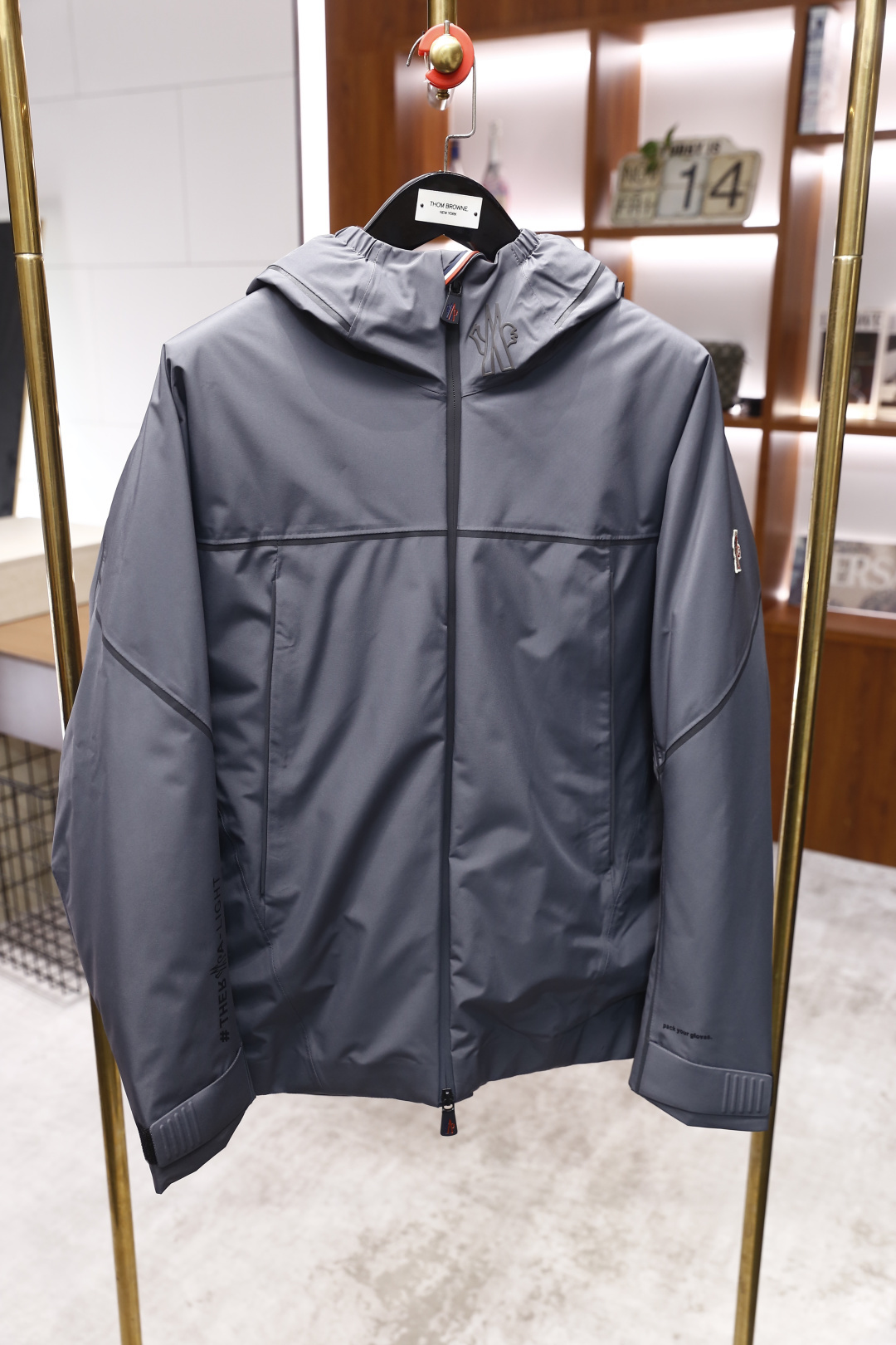 🔥蒙口/Mo*cler.2025秋冬新品！时尚男士翻领羽绒服外套！超级无敌保暖领口细节🔝时尚翻领设计👍🏻