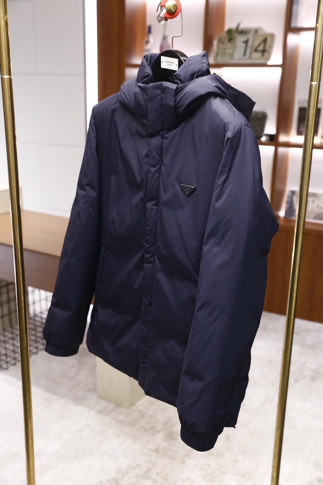 🔥普拉*/Pra*a.2025秋冬新品！时尚男士翻领羽绒服外套！超级无敌保暖领口细节🔝时尚翻领设计👍🏻不