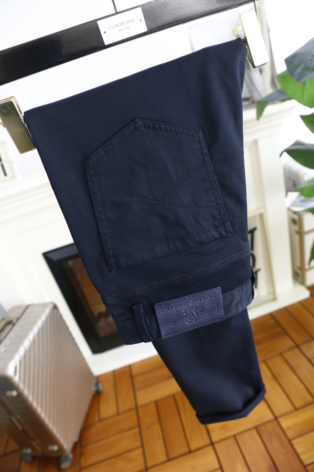 🔥Bc.2025秋季新品时尚男士休闲裤！采用舒适欧洲棉面料，奢华经典品牌字母LOGO设计 上身随意舒服！