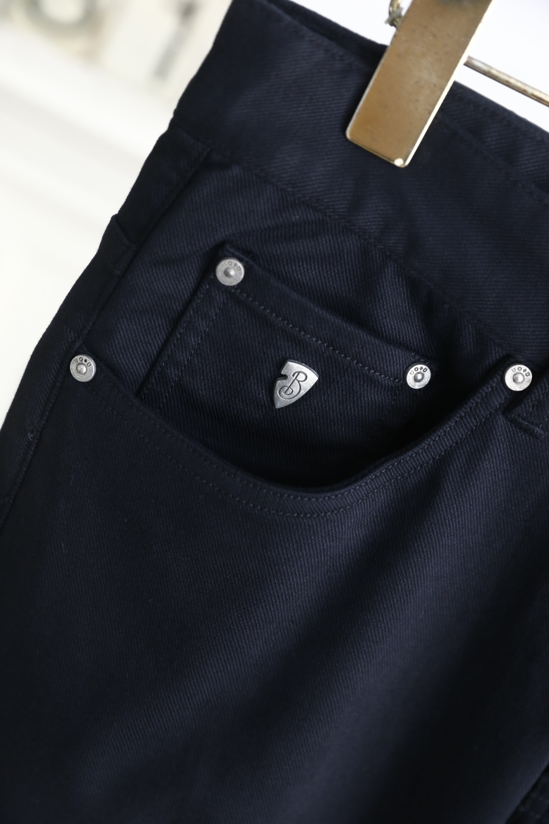 🔥巴宝丽/Burb*rry.2025秋季新品时尚男士休闲裤！采用舒适欧洲棉面料，奢华经典品牌LOGO设计