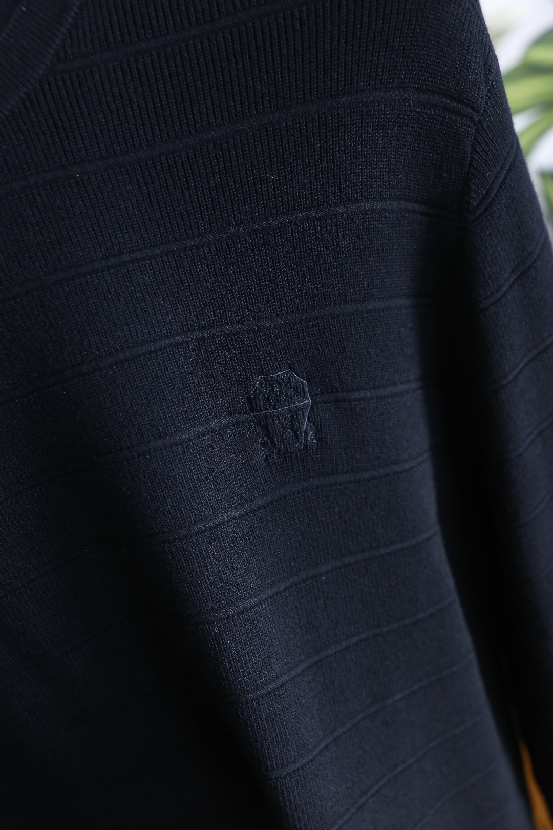 🔥BC.25秋冬男士半高领针织毛衣，秋冬基础款内搭单品，整体风格简约百搭，适合秋冬穿着。它采用修身剪裁，