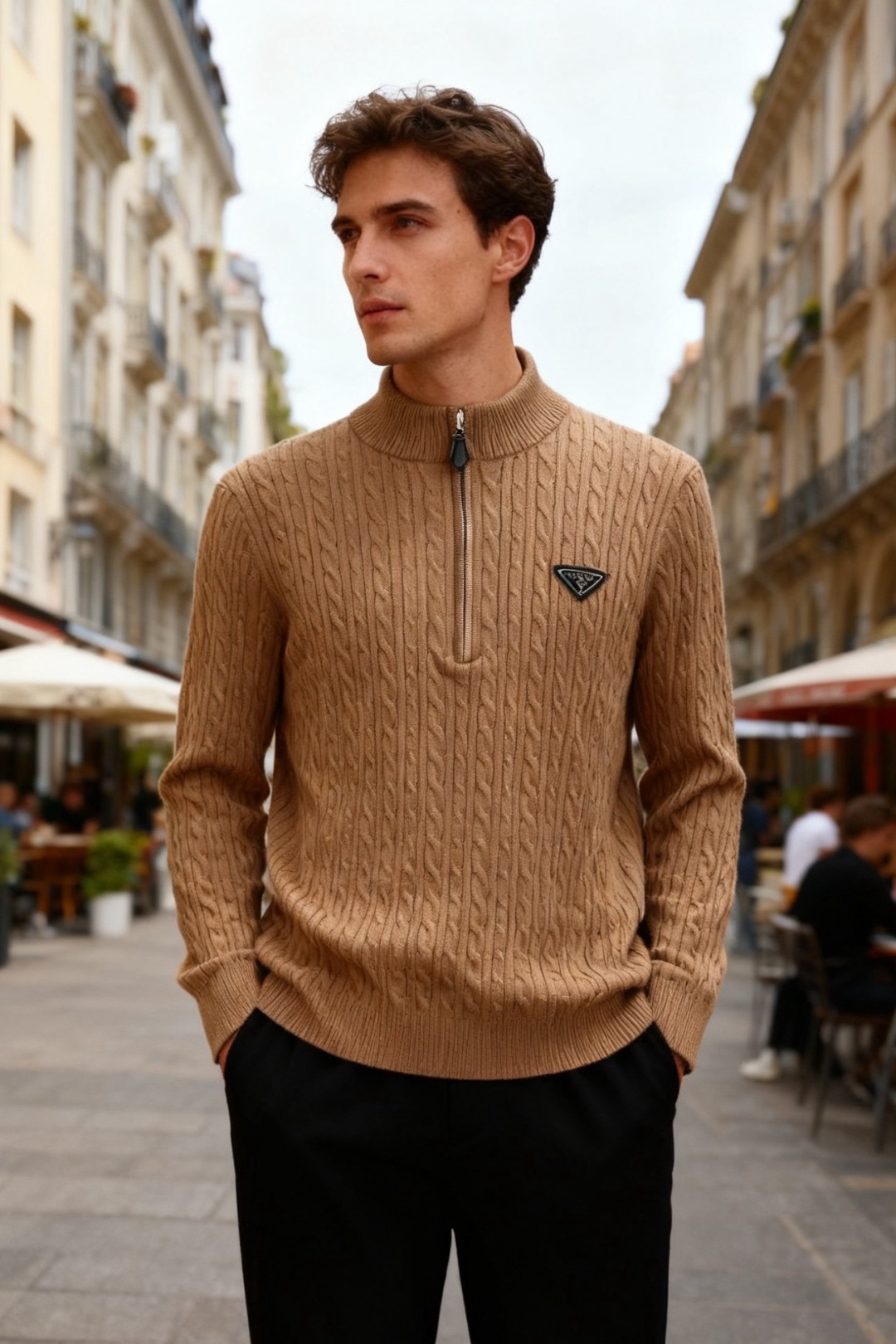 NO:712039,Prada. 25 autumn and winter men's knitted sweaters are designed with a half-high collar and a half-open zipper. The body is covered with classic twist weaving texture. The brand triangle LOGO design is on the chest. The sleeves are standard long sleeves. The cuffs and hem are ribbed. The overall shape is regular. The knitted fabric is thick and textured. It has both warmth and fashion. It is suitable for daily casual and light business wear scenarios!  Sizes 48-56, shipped next day!  ,,prada,19860909普拉达. 25秋冬男士针织衫采用半高领搭配半开拉链的设计,衣身布满经典麻花编织纹理,胸前品牌三角标LOGO设计袖型为标准长袖,袖口与下摆均做罗纹收边处理,整体为常规版型,针织面料厚实且富有肌理感,兼具保暖性与时尚感,适配日常休闲与轻商务穿搭场景！尺码48-56,隔天出货！,,prada,,Men's clothing