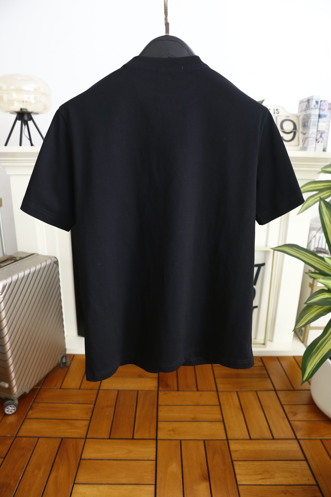 🔥范思泽.（🌾）2026早春新品🆕时尚男士圆领短袖T恤，属于品牌标志性的潮流单品，采用经典圆领版型，宽松