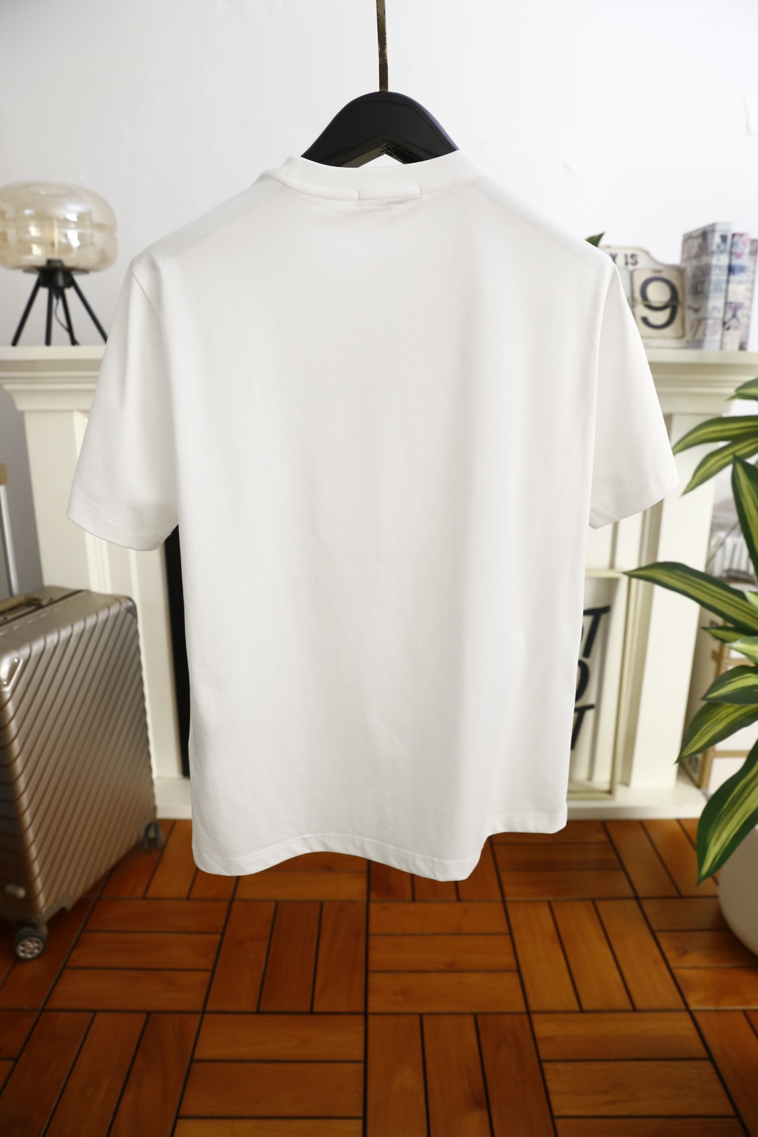 🔥范思泽.（🌾）2026早春新品🆕时尚男士圆领短袖T恤，属于品牌标志性的潮流单品，采用经典圆领版型，宽松