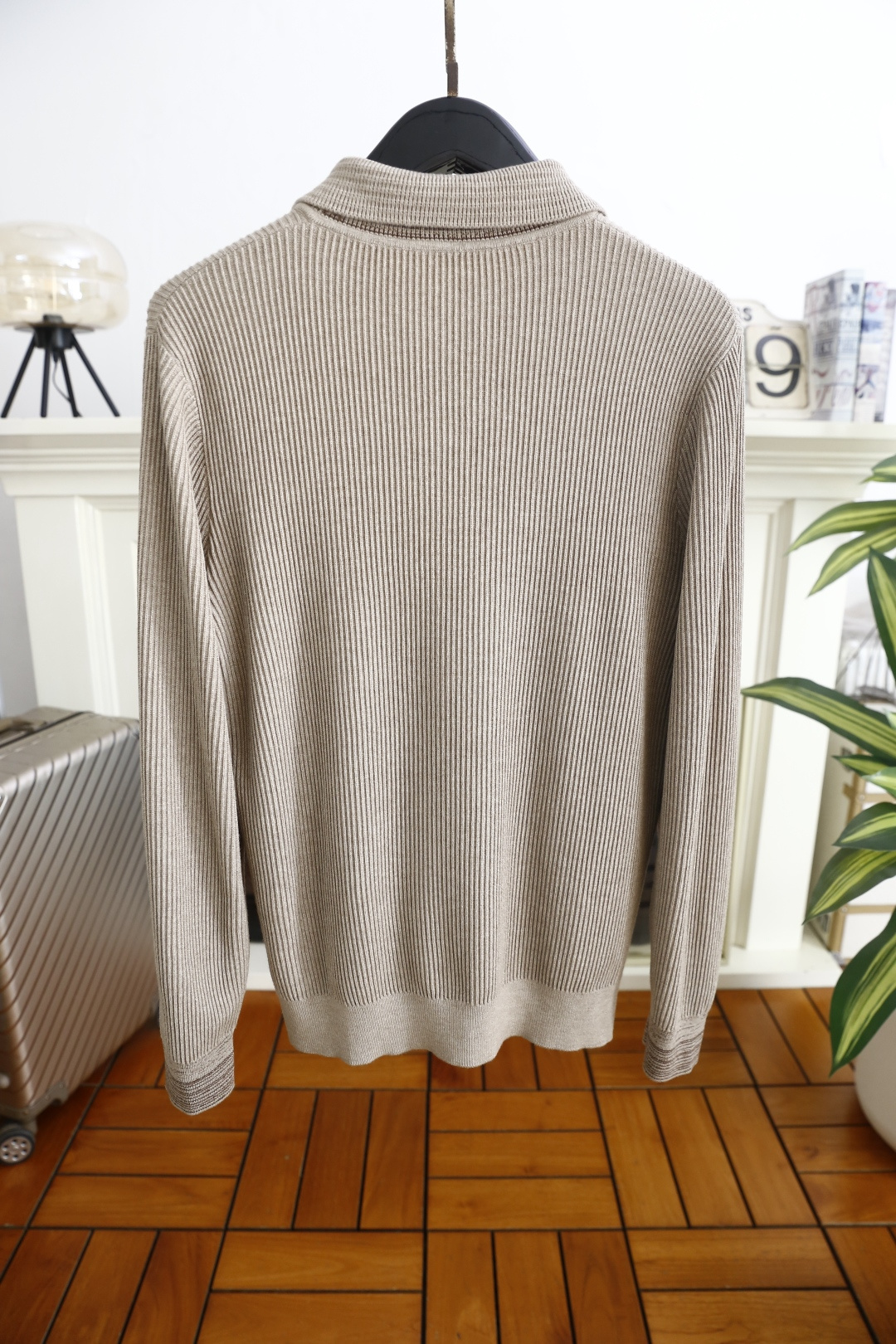 🔥lP🆕.（🌾）25秋冬男士半拉链翻领坑条针织衫，属于秋冬季节的通勤百搭单品，采用简约的半开拉链翻领设计