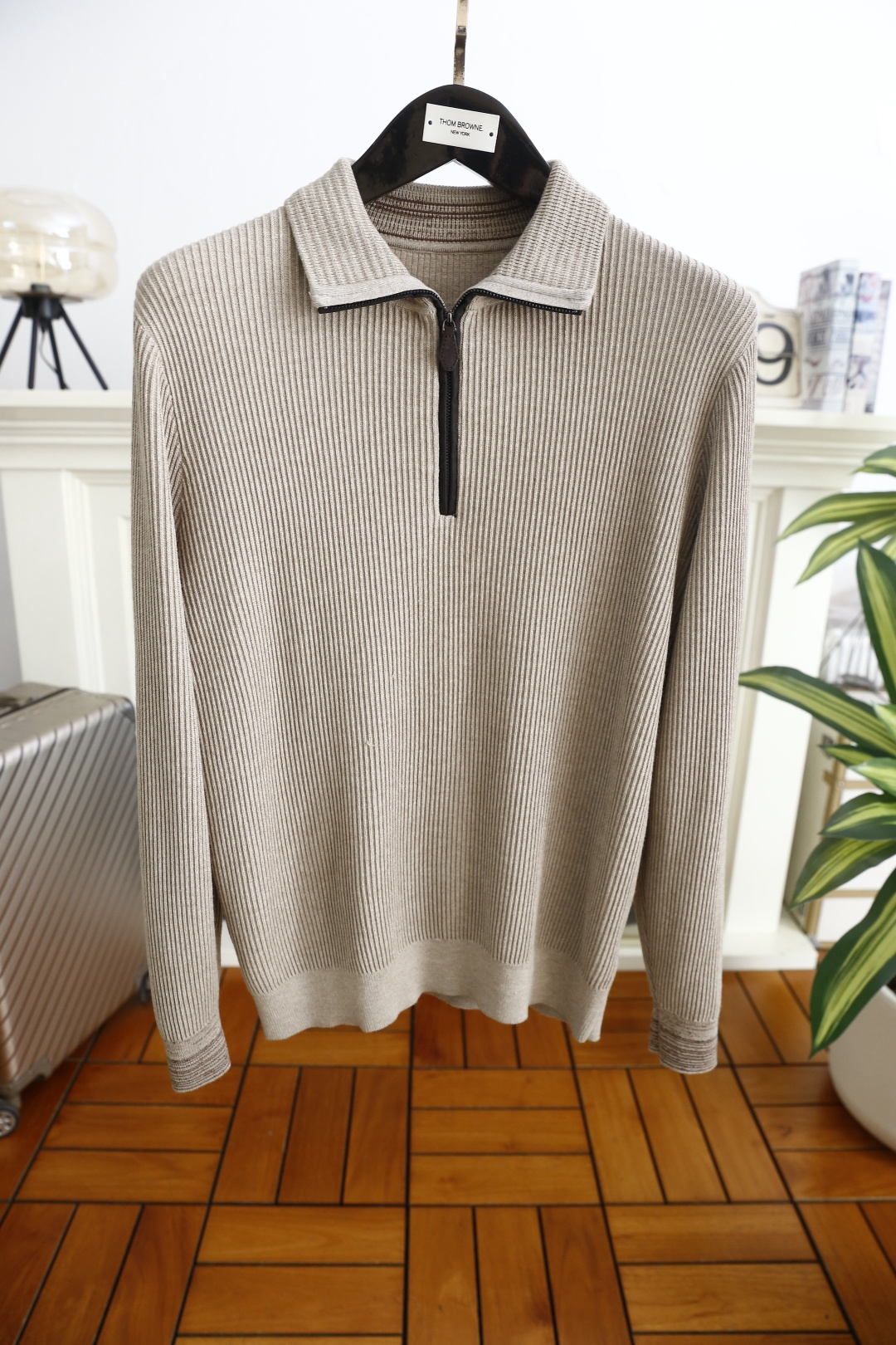 🔥lP🆕.（🌾）25秋冬男士半拉链翻领坑条针织衫，属于秋冬季节的通勤百搭单品，采用简约的半开拉链翻领设计