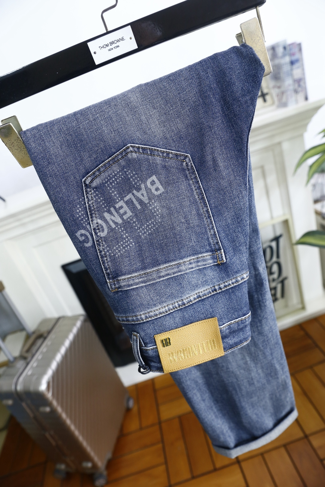 🔥巴黎世家/Balenci*ga.2026春季新款🆕时尚男士原单高端蓝色牛仔裤！奢华经典品牌LOGO配饰