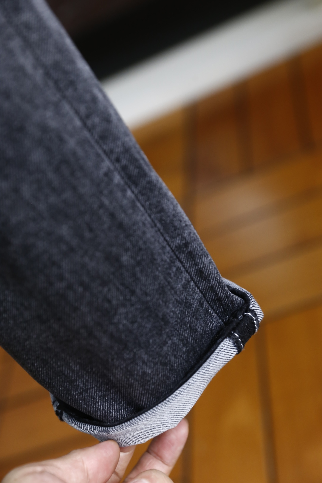 🔥杰尼*/Ze*na.2026春季新品！时尚潮流百搭牛仔裤👖经典修身直筒裤型，利落剪裁修饰腿部线条，裤脚