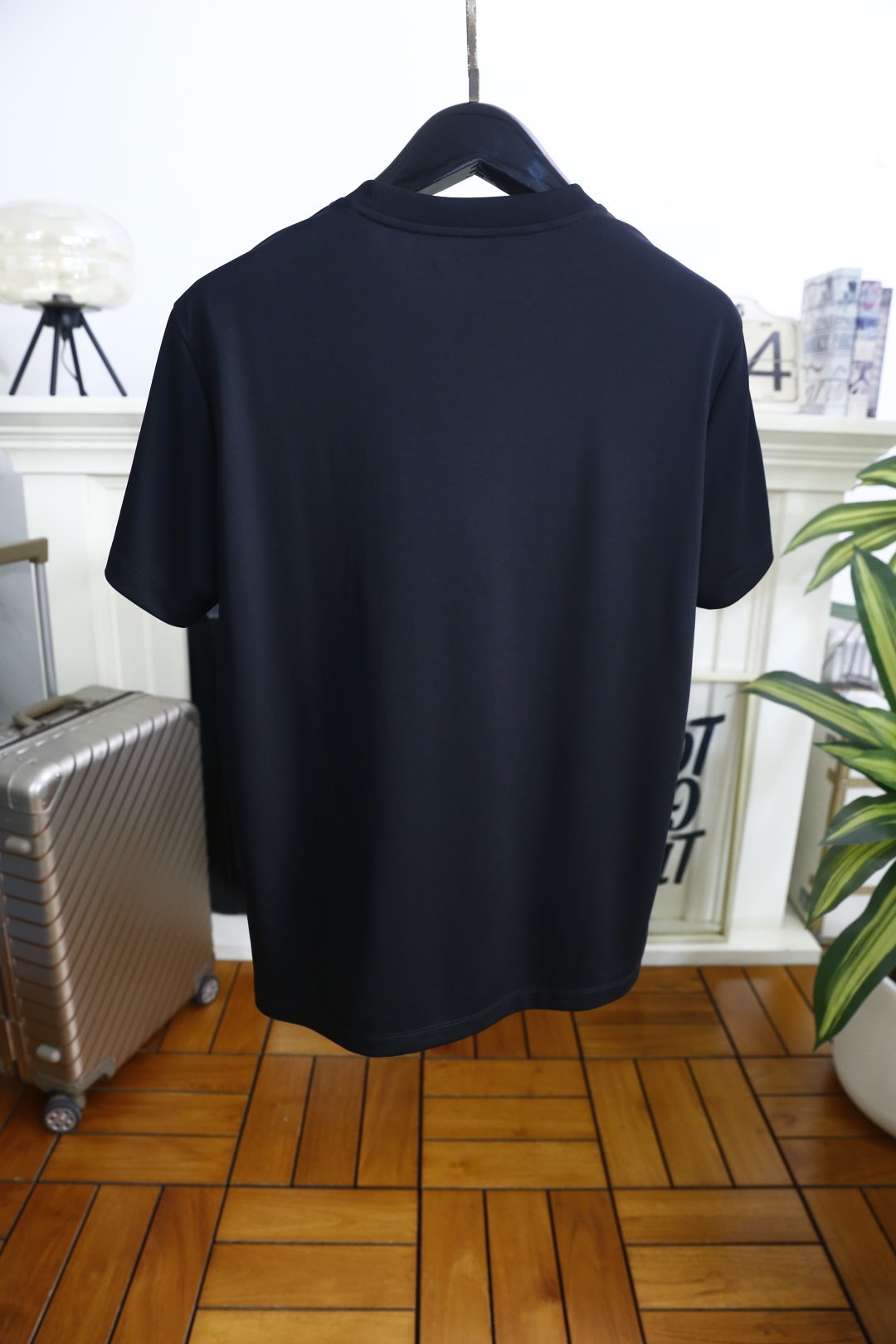 🔥芬迪/Fe*di.2026春夏新品🆕时尚男士圆领T恤👍采用原单品质透气棉面料，触感柔软细腻，兼具良好的