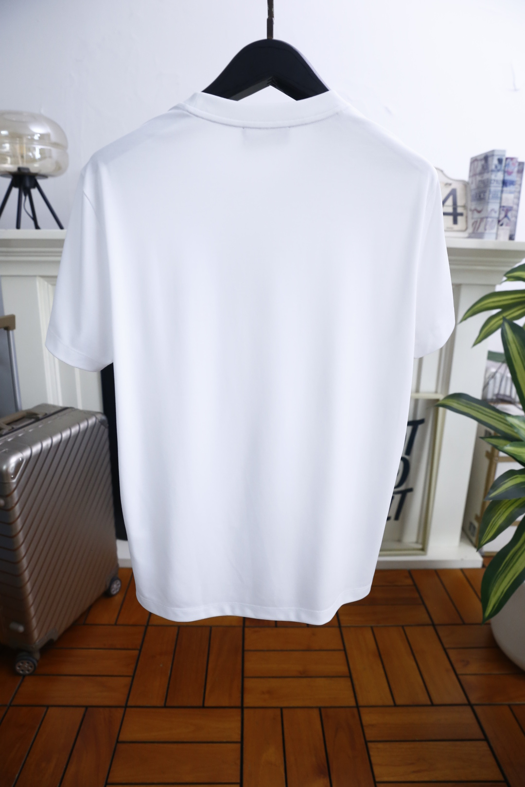 🔥芬迪/Fe*di.2026春夏新品🆕时尚男士圆领T恤👍采用原单品质透气棉面料，触感柔软细腻，兼具良好的