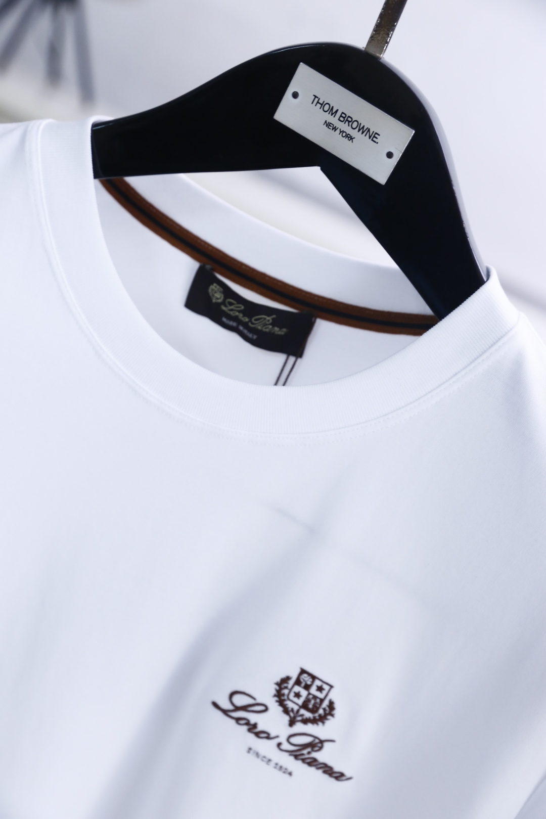 🔥Loro Piana.2026春夏新品🆕时尚男士圆领T恤👍采用原单品质透气棉面料，触感柔软细腻，兼具良