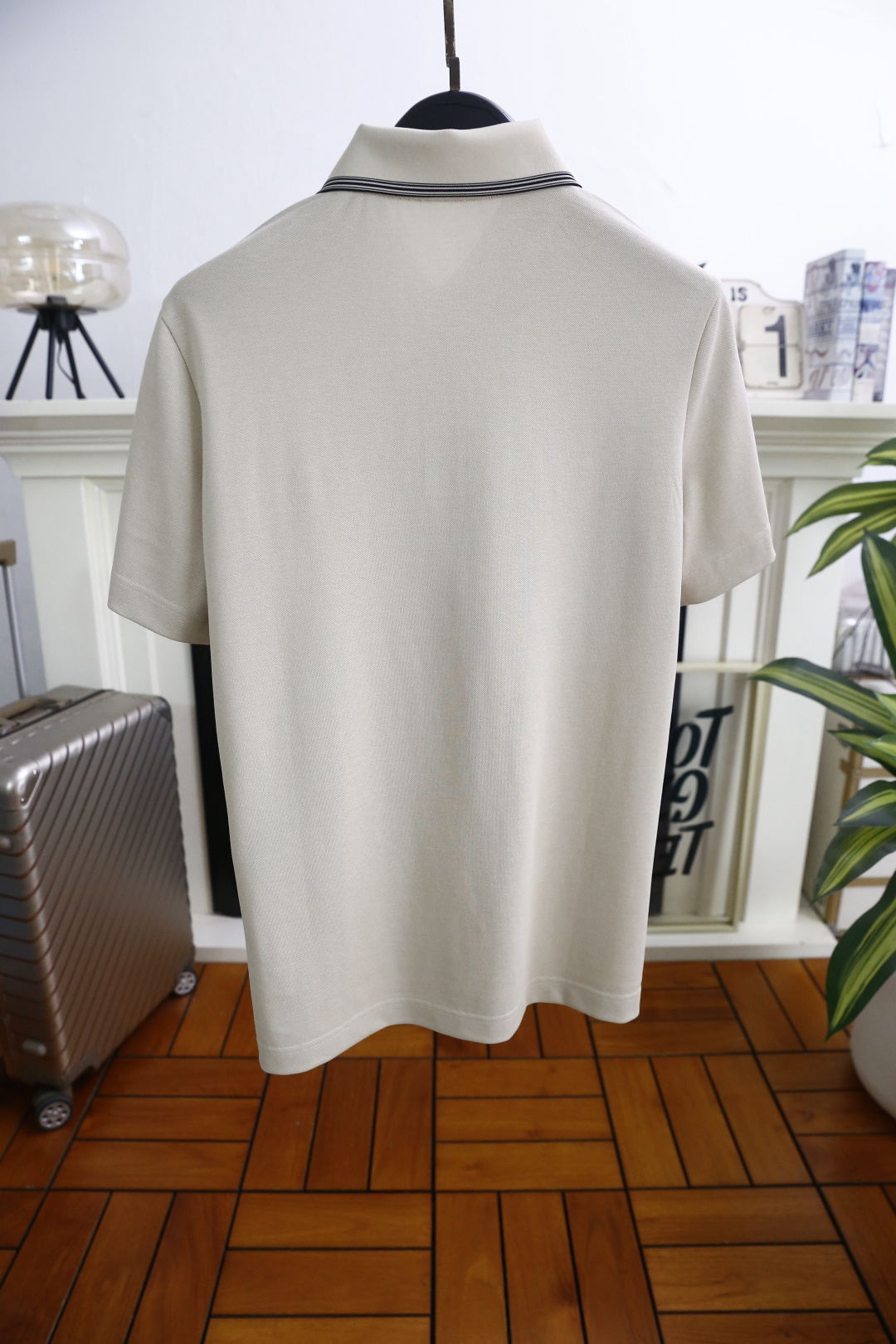 🔥布里奥尼.2026春夏新品🆕经典时尚翻领Polo短袖👍🏻时尚单品设计，更加时尚舒适，高标准定制，上身非