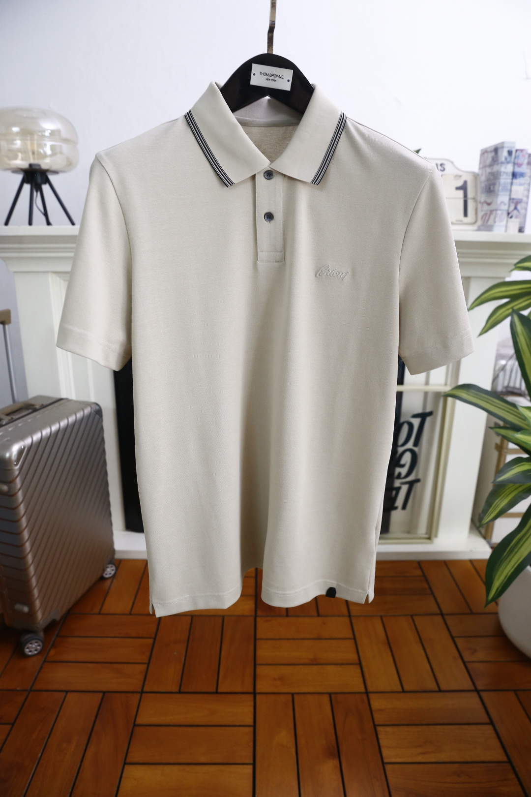 🔥布里奥尼.2026春夏新品🆕经典时尚翻领Polo短袖👍🏻时尚单品设计，更加时尚舒适，高标准定制，上身非