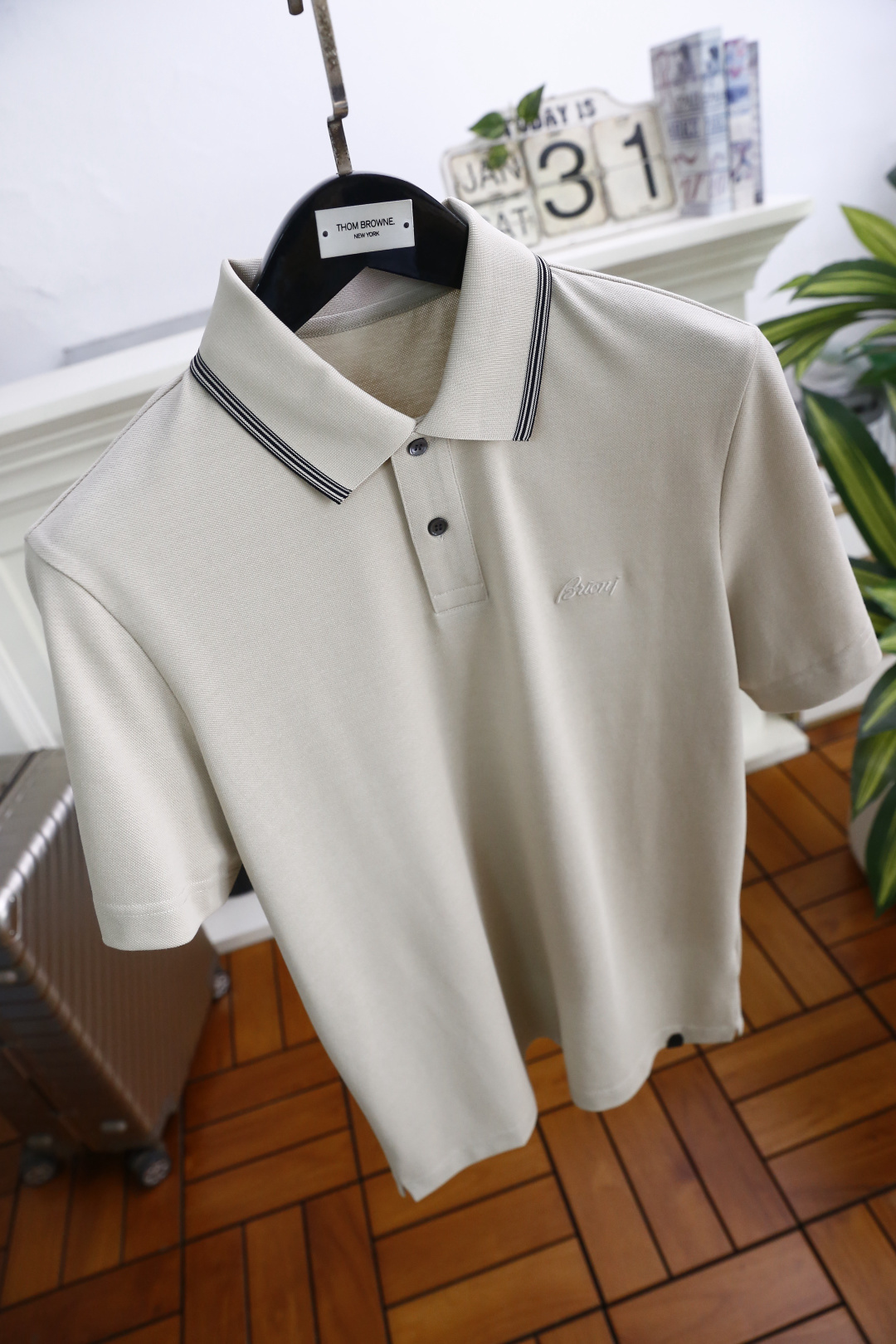 🔥布里奥尼.2026春夏新品🆕经典时尚翻领Polo短袖👍🏻时尚单品设计，更加时尚舒适，高标准定制，上身非