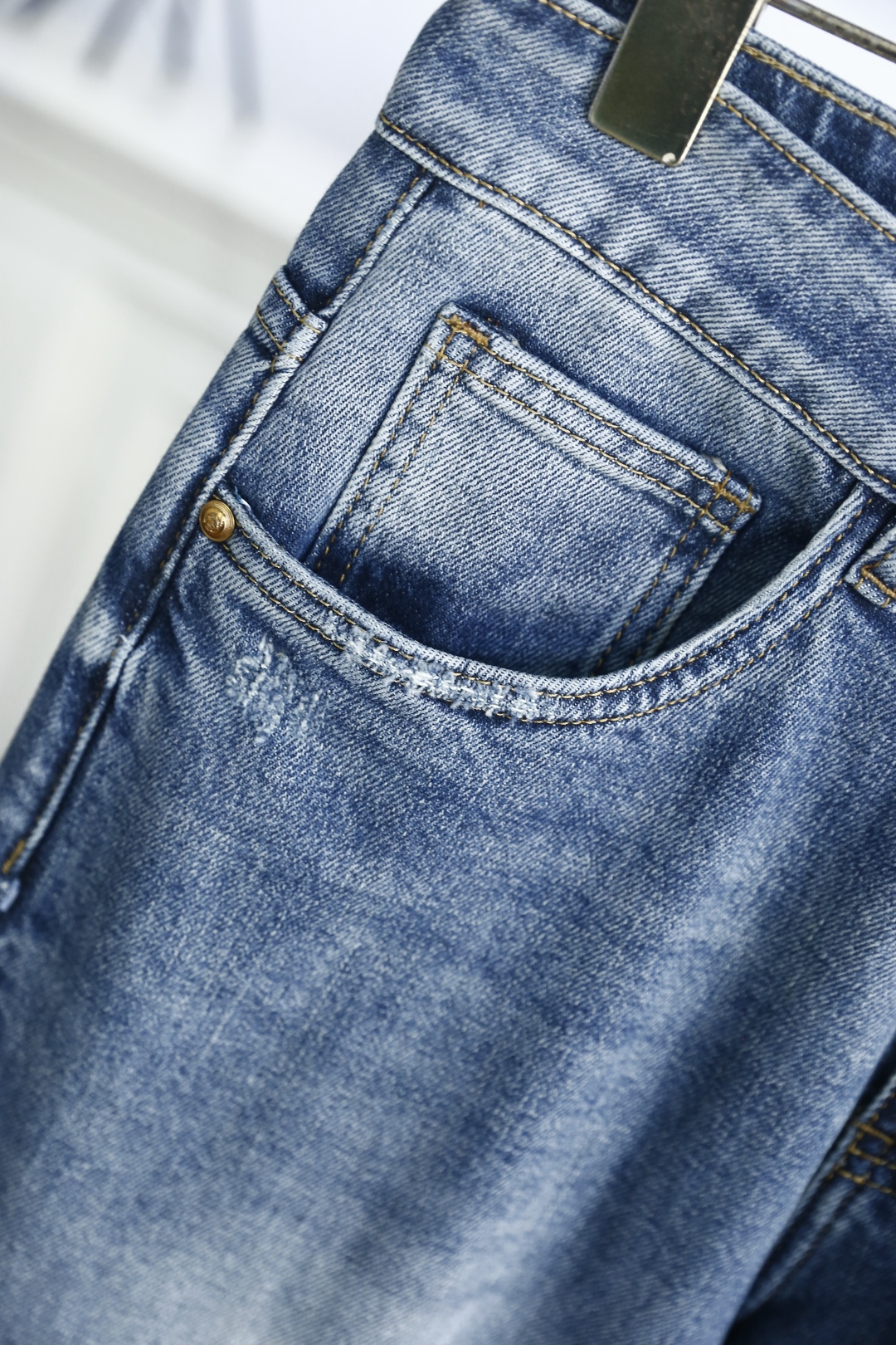 🔥迪奥/Di*r.2026春季新款🆕时尚男士原单高端蓝色牛仔裤！奢华经典品牌LOGO配饰 身穿着非常舒适