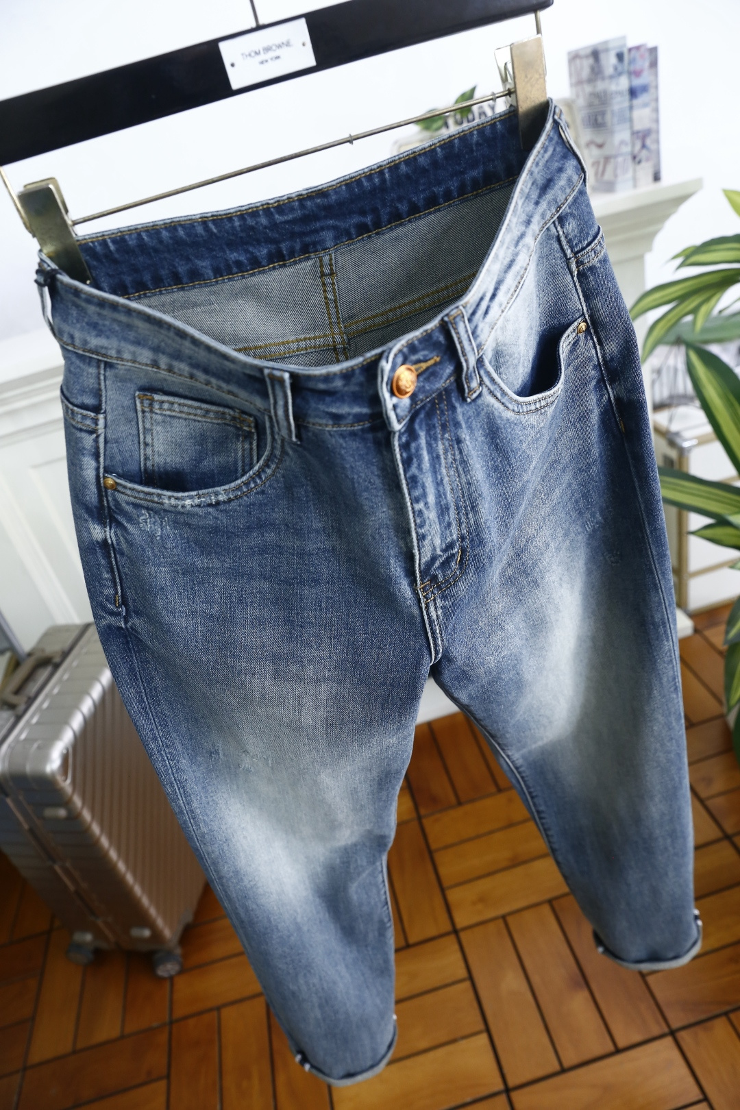 🔥迪奥/Di*r.2026春季新款🆕时尚男士原单高端蓝色牛仔裤！奢华经典品牌LOGO配饰 身穿着非常舒适