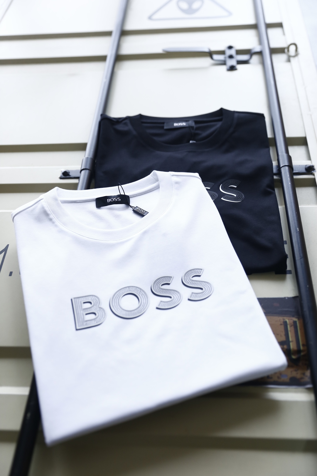 🔥BOSS.2026夏季新款！时尚百搭男士短袖上市🍃经典圆领设计！重磅级尤物单品，新形态雅痞风格👍🏻高街
