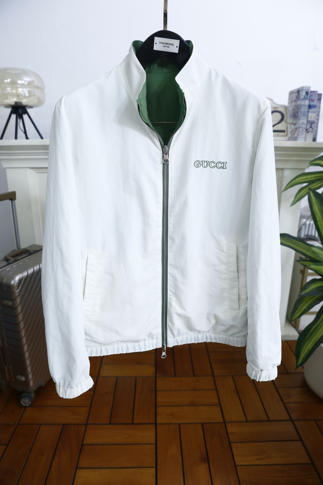 🔥古驰/Gu*ci.2026春季新品男士双面可穿夹克👍轻奢立领夹克采用双面可穿设计，一衣双型轻松切换多元