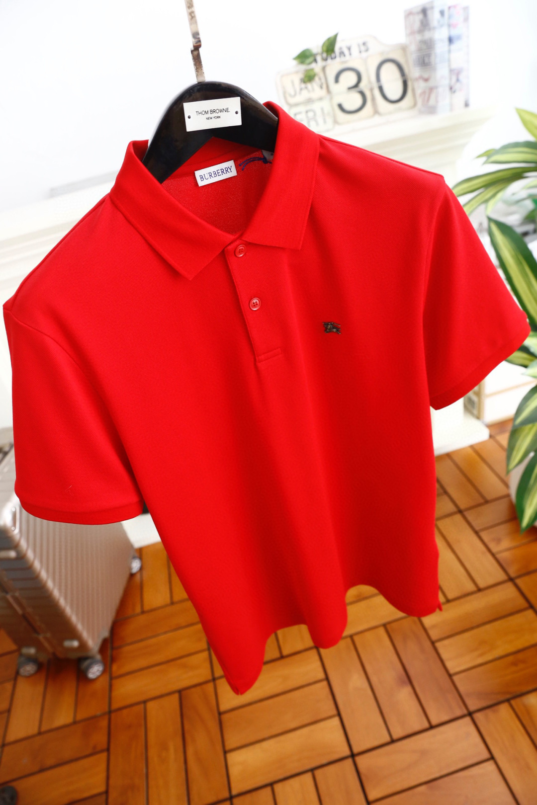 🔥巴宝莉.春夏新品男士短袖上市🍃经典翻领POLO衫！重磅级尤物单品，新形态雅痞风格👍🏻高街混搭腔调有味，