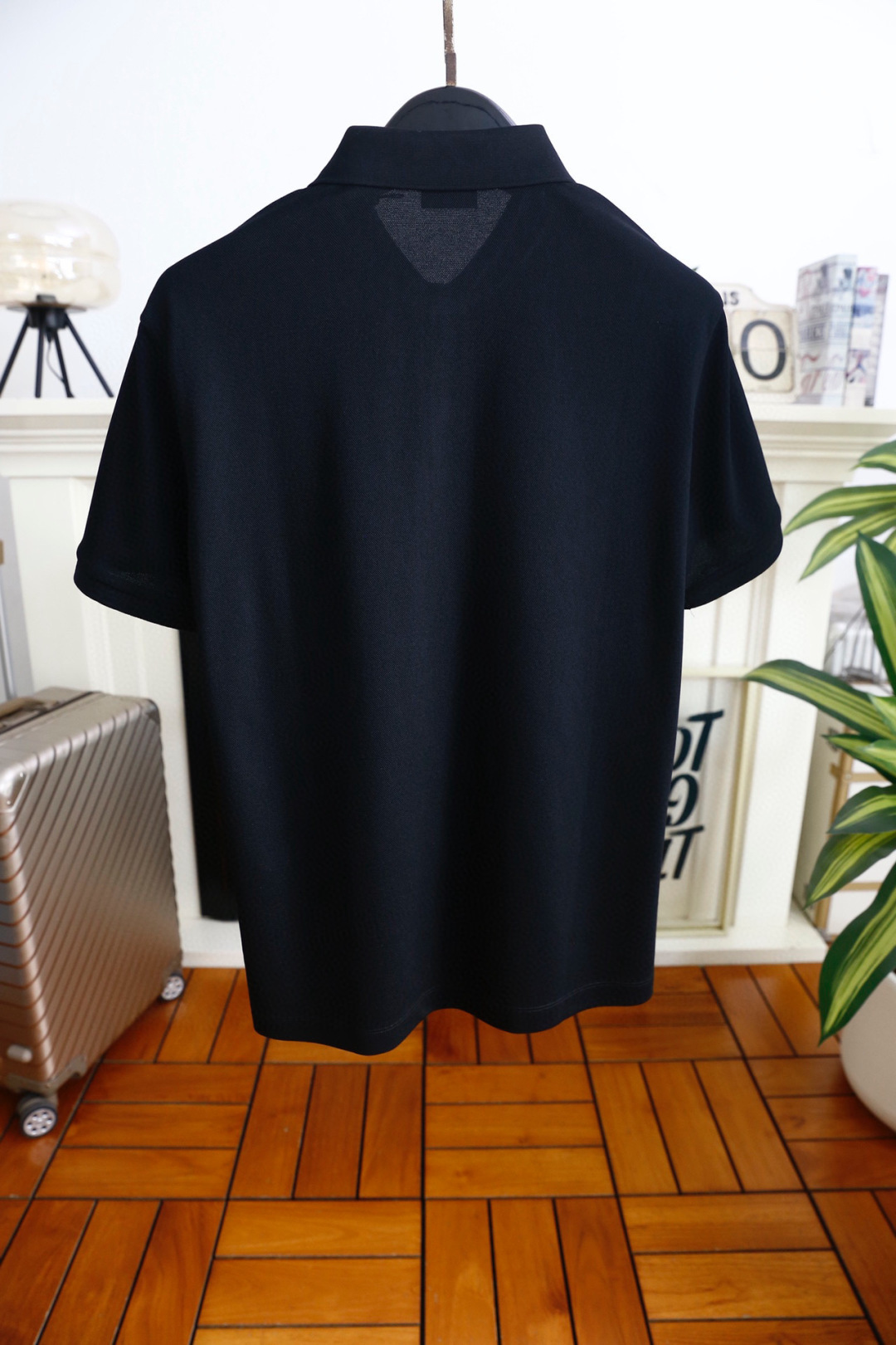 🔥巴宝莉.春夏新品男士短袖上市🍃经典翻领POLO衫！重磅级尤物单品，新形态雅痞风格👍🏻高街混搭腔调有味，