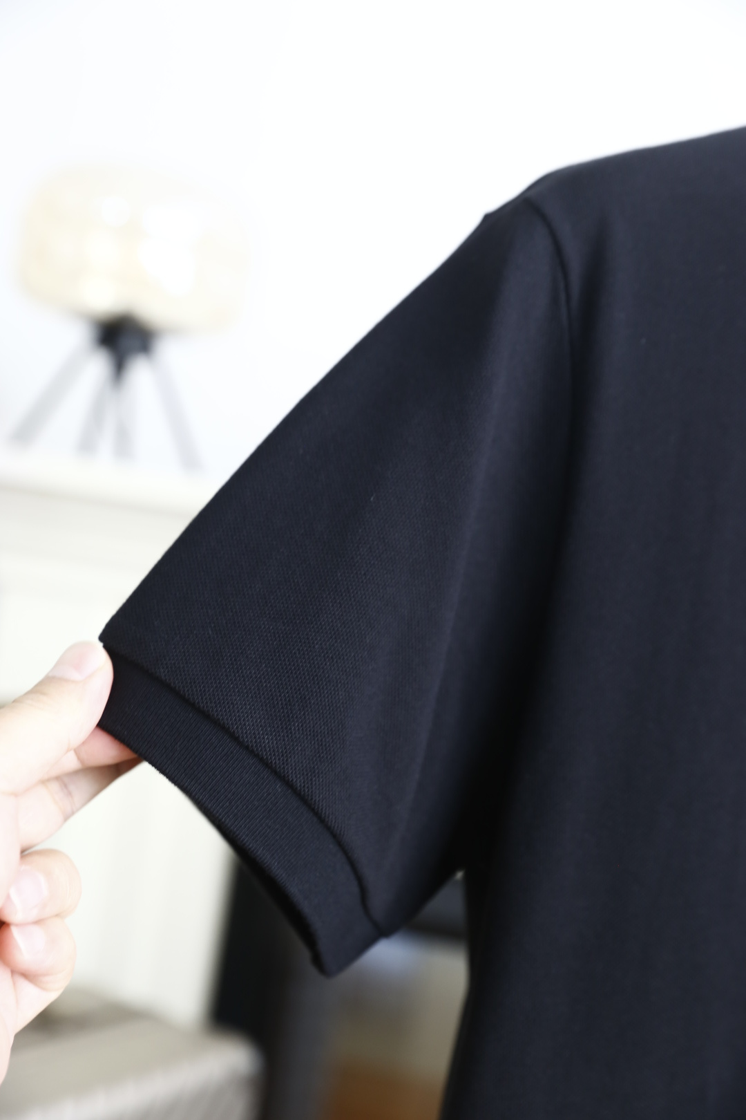 🔥BC.2026春夏新品男士短袖Polo衫采用经典平翻领设计，门襟以纽扣开合，线条简洁利落，塑造出干练利