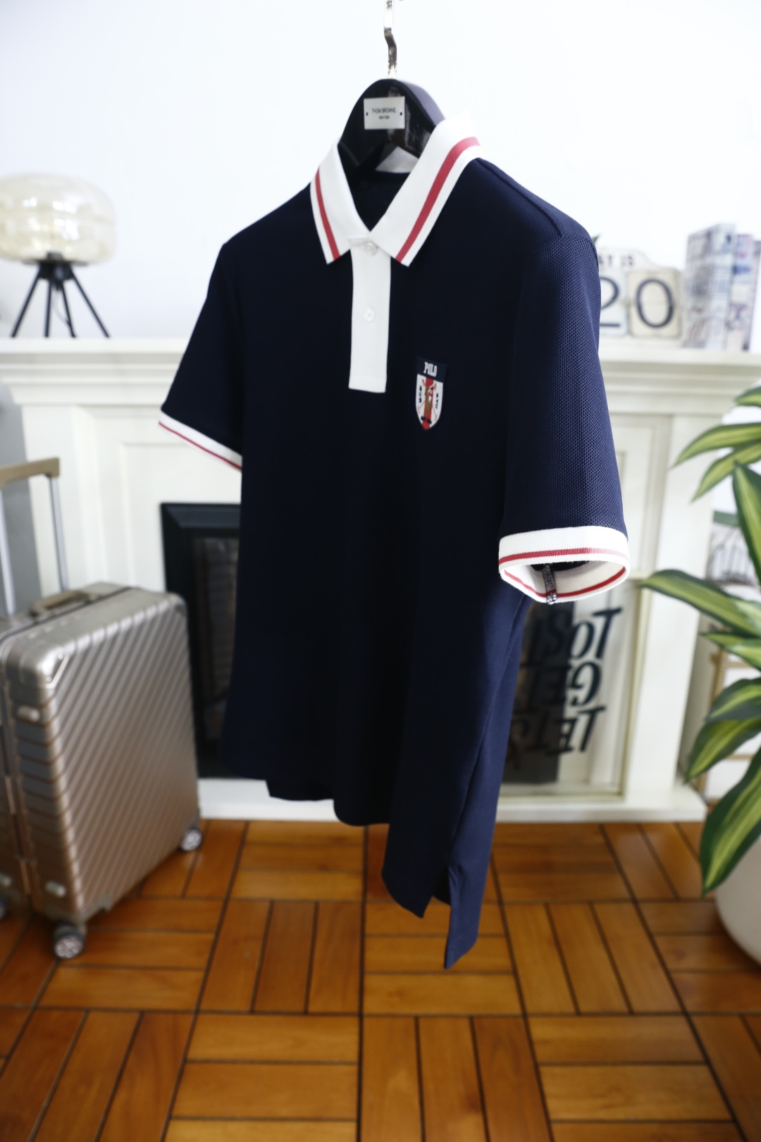 🔥POLO.26夏季新品！时尚经典百搭男士Polo衫承袭美式复古学院风精髓，撞色翻领与袖口条纹勾勒轮廓，