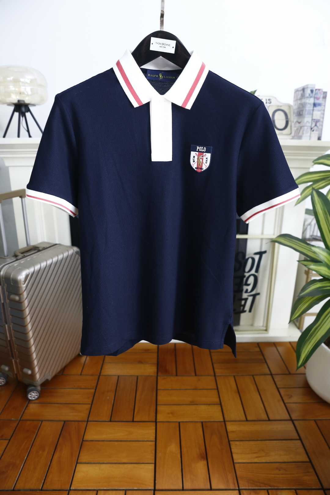 🔥POLO.26夏季新品！时尚经典百搭男士Polo衫承袭美式复古学院风精髓，撞色翻领与袖口条纹勾勒轮廓，
