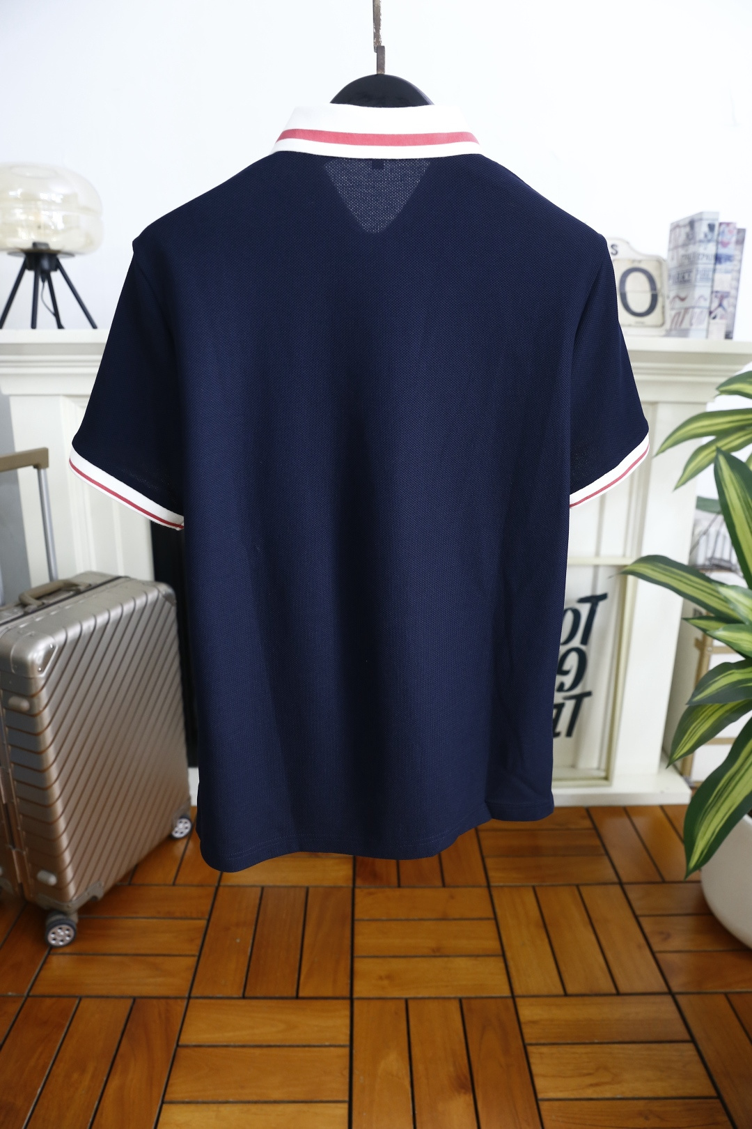 🔥POLO.26夏季新品！时尚经典百搭男士Polo衫承袭美式复古学院风精髓，撞色翻领与袖口条纹勾勒轮廓，