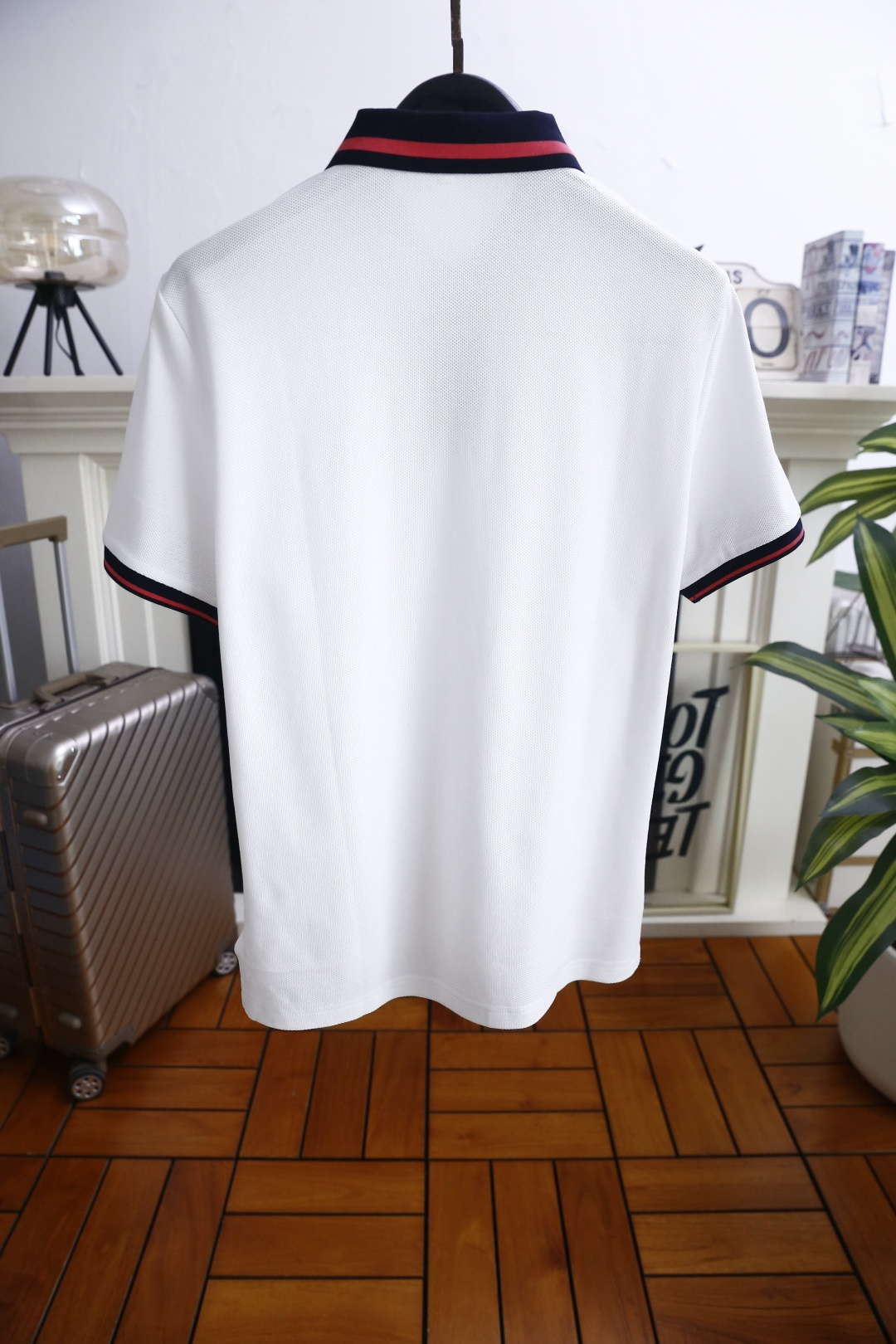 🔥POLO.26夏季新品！时尚经典百搭男士Polo衫承袭美式复古学院风精髓，撞色翻领与袖口条纹勾勒轮廓，
