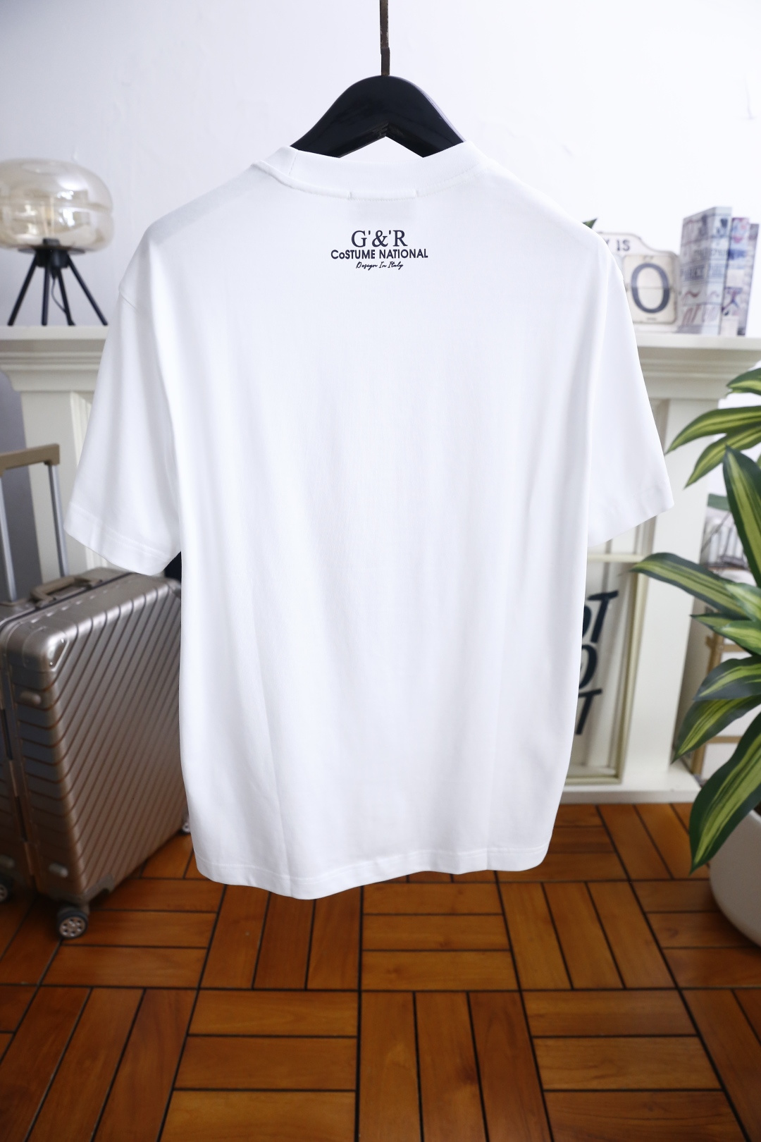 🔥杜嘉班纳.26夏季新品！时尚男士潮流百搭圆领短袖😎以标志性字母印花与潮酷卡通形象打造高辨识度设计，精准