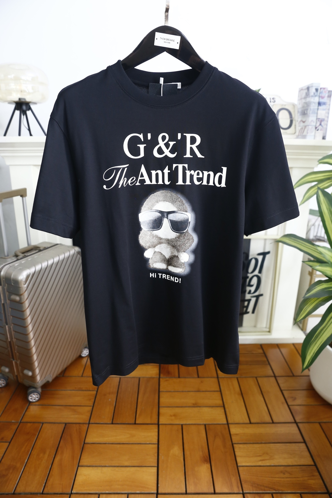 🔥杜嘉班纳.26夏季新品！时尚男士潮流百搭圆领短袖😎以标志性字母印花与潮酷卡通形象打造高辨识度设计，精准