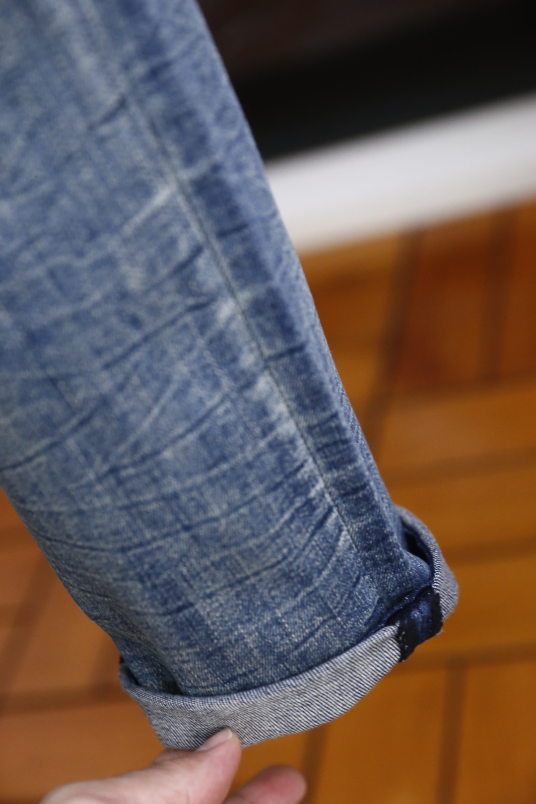 🔥loro Piana.26春夏新品！时尚男士原单品质男士牛仔裤，采用经典直筒微修身版型，搭配品牌皮标细