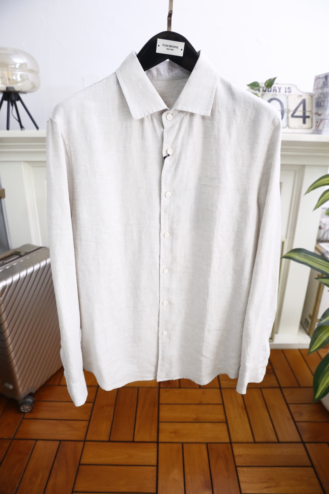 🔥loro Piana.2026春夏新品！时尚男士休闲套装👍整体套装采用百分百亚麻面料，衬衫为经典翻领款