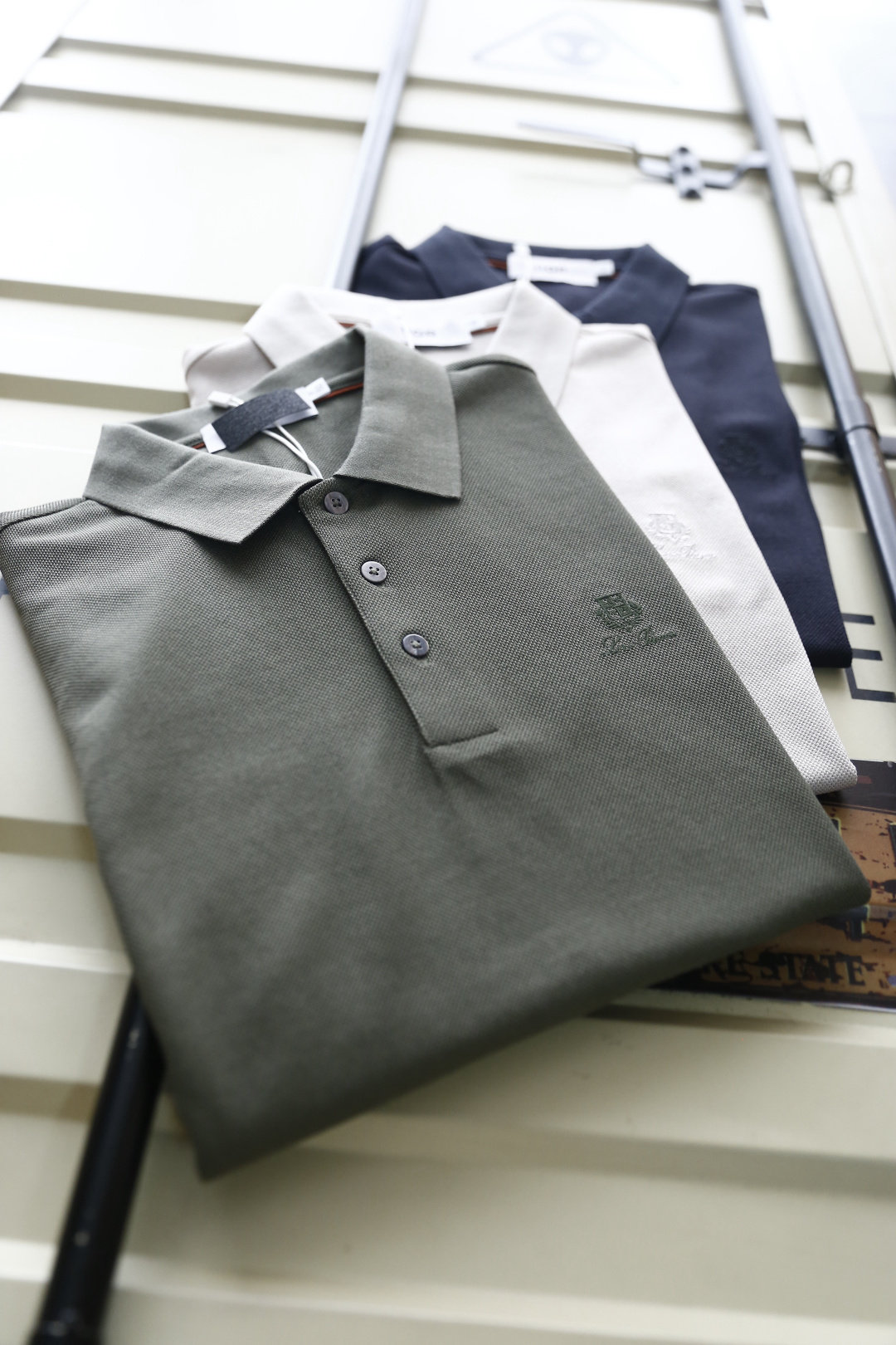 🔥loro Piana.26夏季新品！时尚男士潮流百搭翻领Polo衫👍采用丝光珠地起脚工艺👍左胸低调点缀