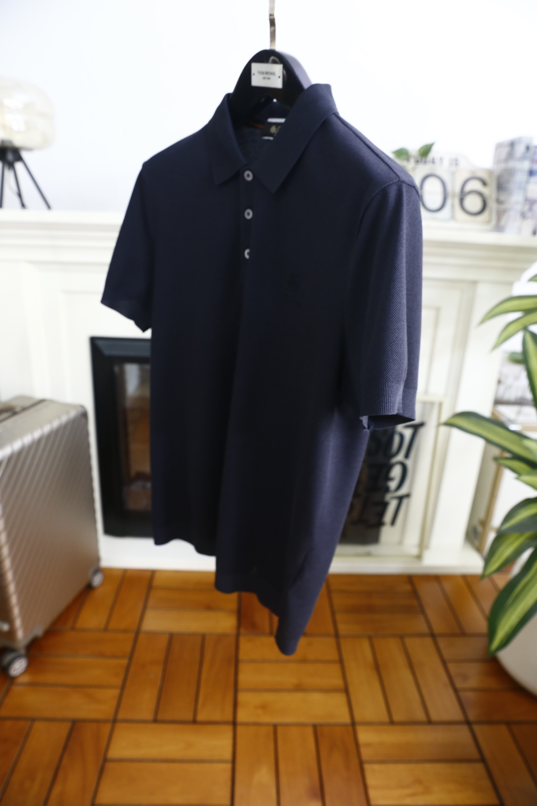 🔥loro Piana.26夏季新品！时尚男士潮流百搭翻领Polo衫👍采用丝光珠地起脚工艺👍左胸低调点缀