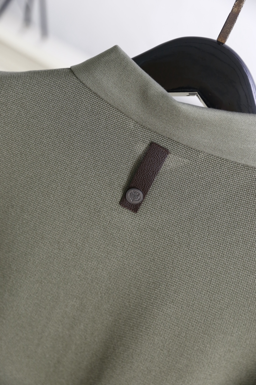 🔥loro Piana.26夏季新品！时尚男士潮流百搭翻领Polo衫👍采用丝光珠地起脚工艺👍左胸低调点缀