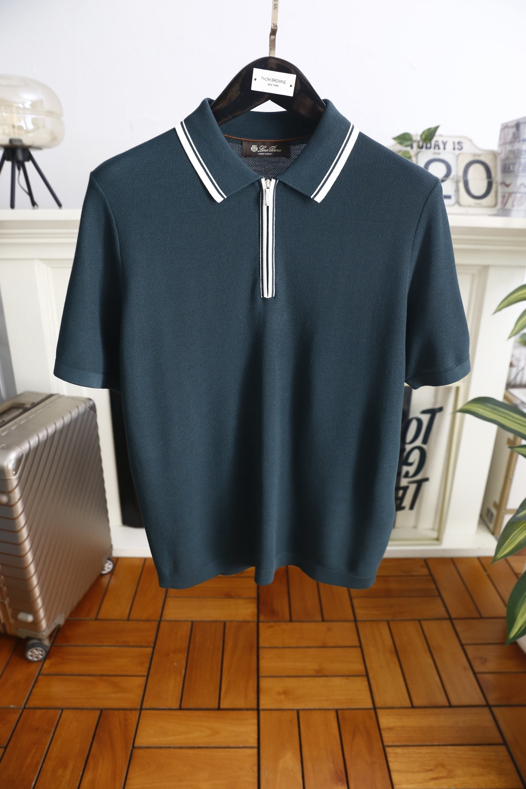 🔥Loro Piana.26夏季新品！时尚男士百搭短袖PoLo衫，采用经典翻领设计，领口边缘饰有双线条装