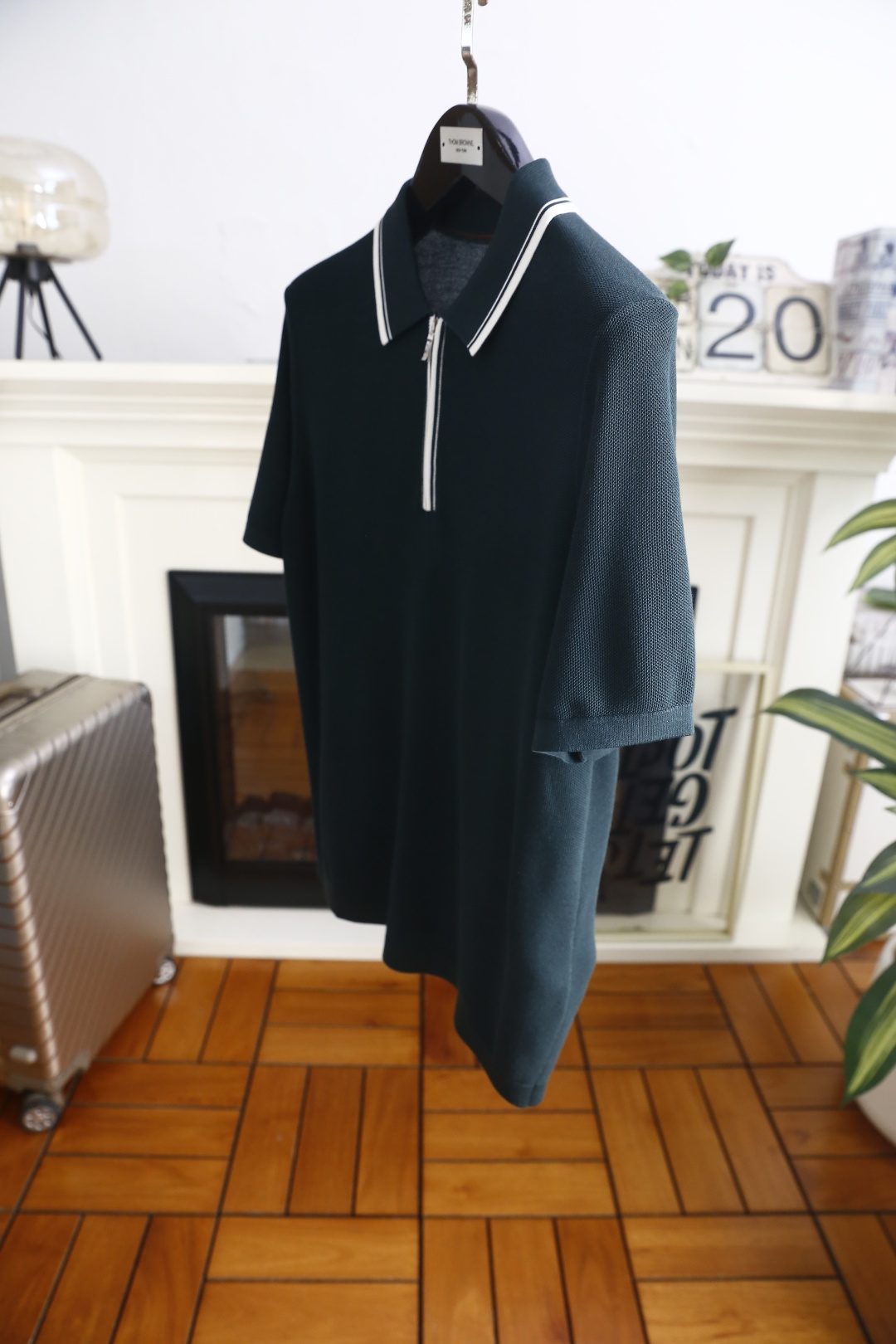 🔥Loro Piana.26夏季新品！时尚男士百搭短袖PoLo衫，采用经典翻领设计，领口边缘饰有双线条装