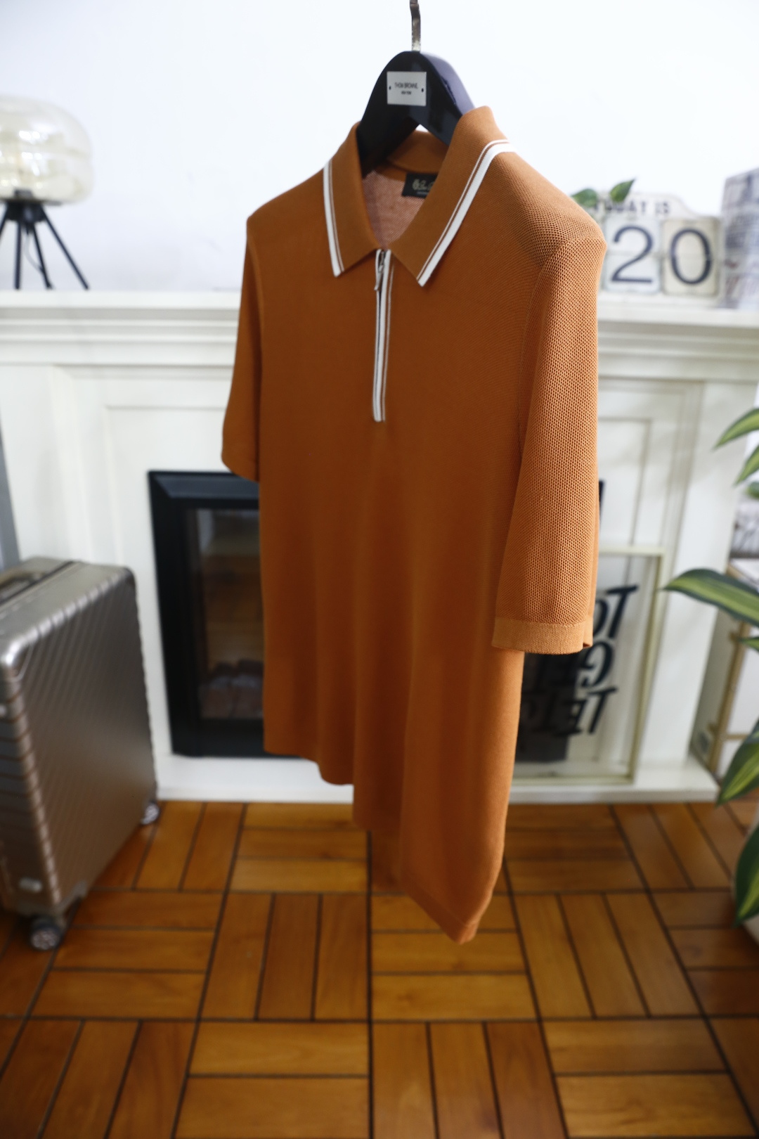 🔥Loro Piana.26夏季新品！时尚男士百搭短袖PoLo衫，采用经典翻领设计，领口边缘饰有双线条装