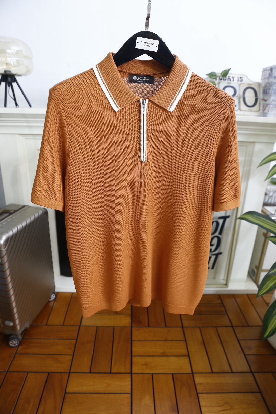 🔥Loro Piana.26夏季新品！时尚男士百搭短袖PoLo衫，采用经典翻领设计，领口边缘饰有双线条装