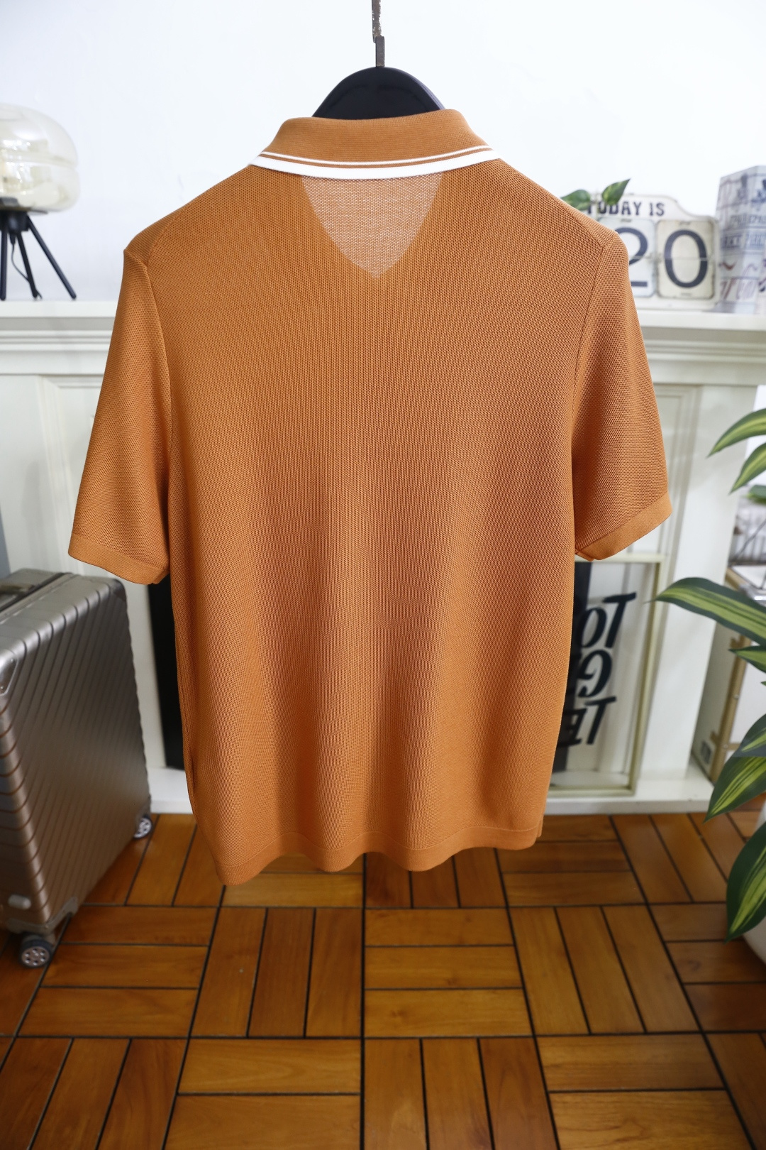 🔥Loro Piana.26夏季新品！时尚男士百搭短袖PoLo衫，采用经典翻领设计，领口边缘饰有双线条装