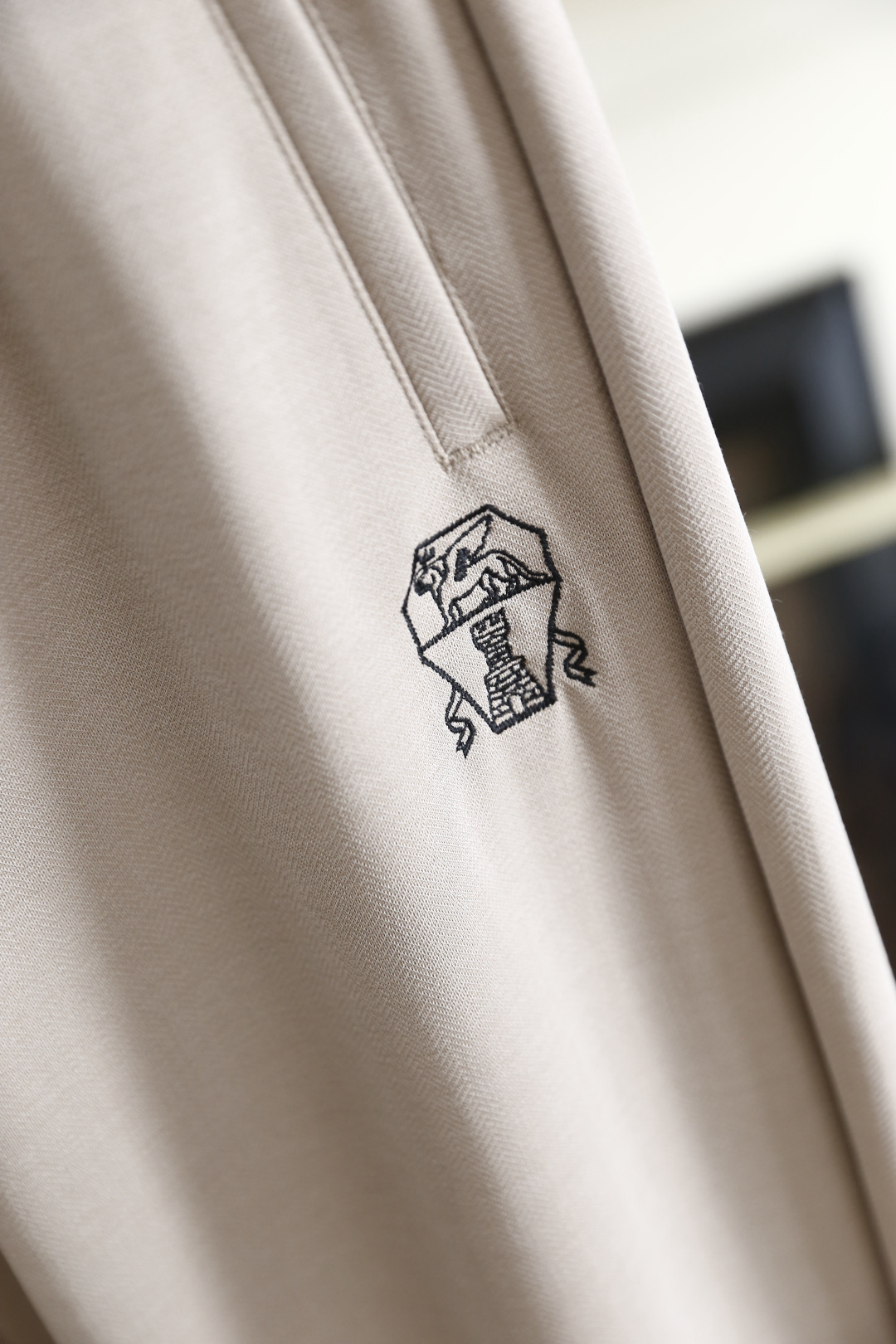 🔥BC.26夏季新品！时尚男士百搭休闲裤采用松紧抽绳腰头设计，兼顾舒适穿感与可调性，轻松适配各种腰围尺寸