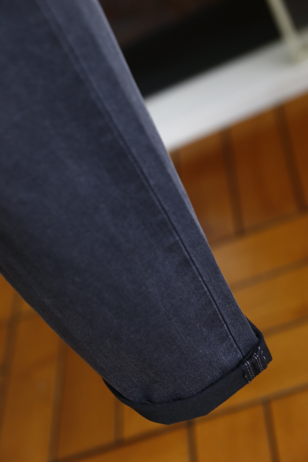 🔥杰尼亚.26夏季新品，时尚男士百搭牛仔裤👖利落剪裁打造挺括修身版型，自带垂坠质感。后腰标识低调彰显品牌